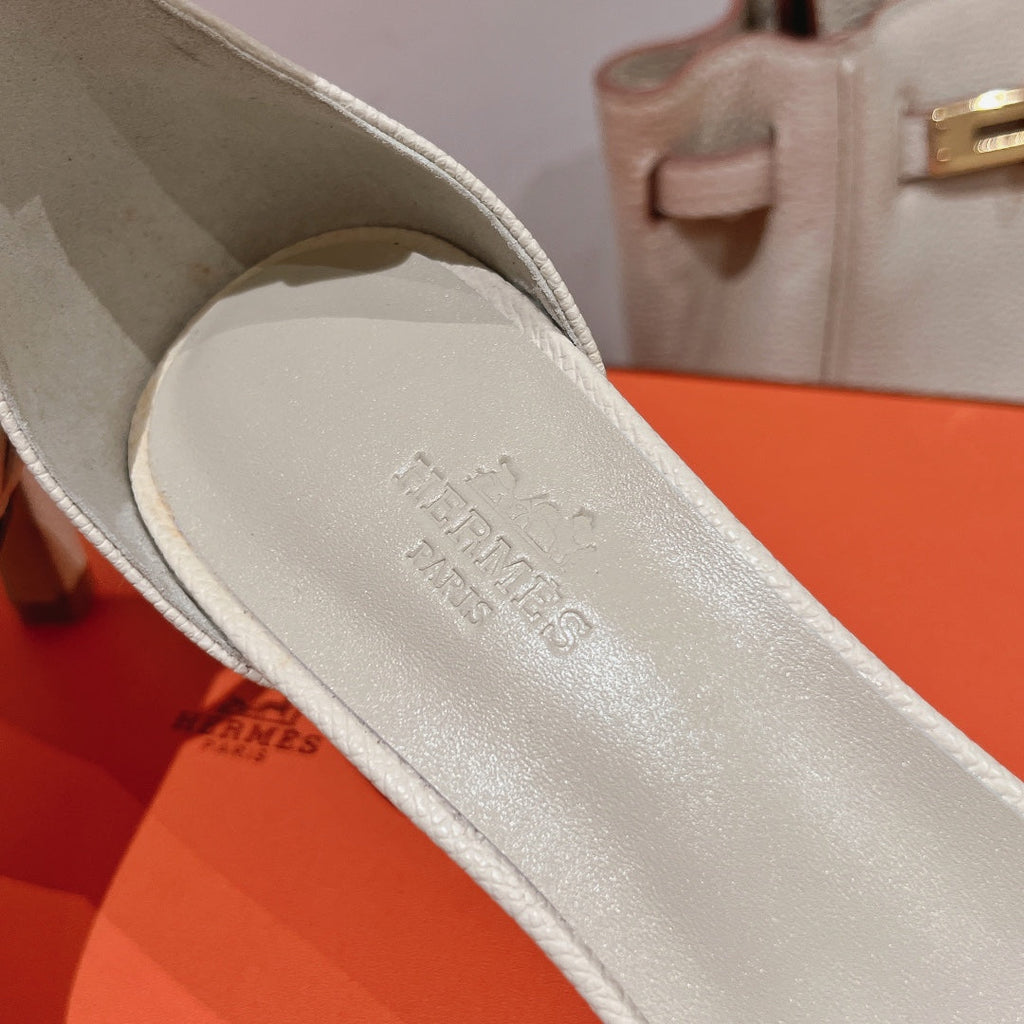 Hermes Premiere 70 Sandal in White Cream Grained Calfskin