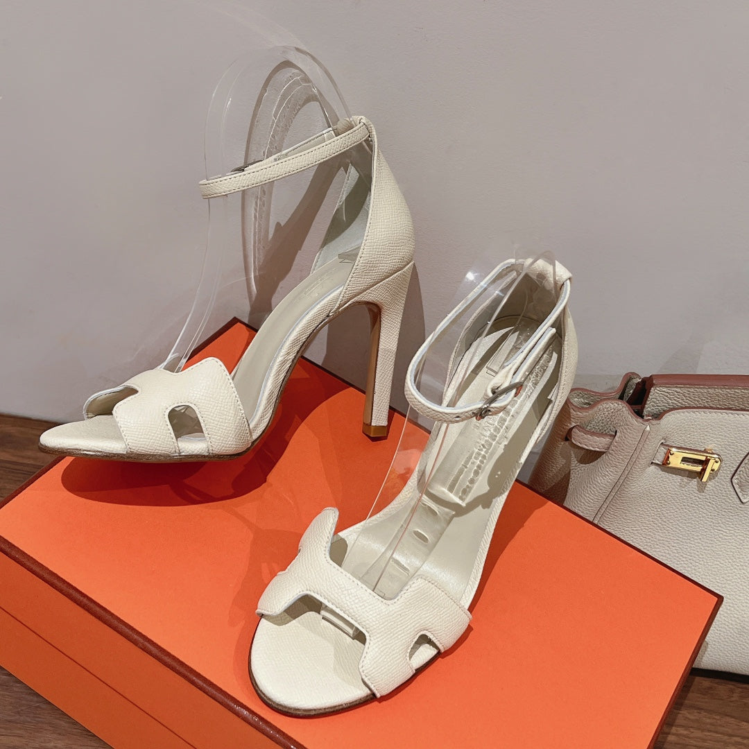Hermes Premiere 115 Sandal in White Cream Grained Calfskin