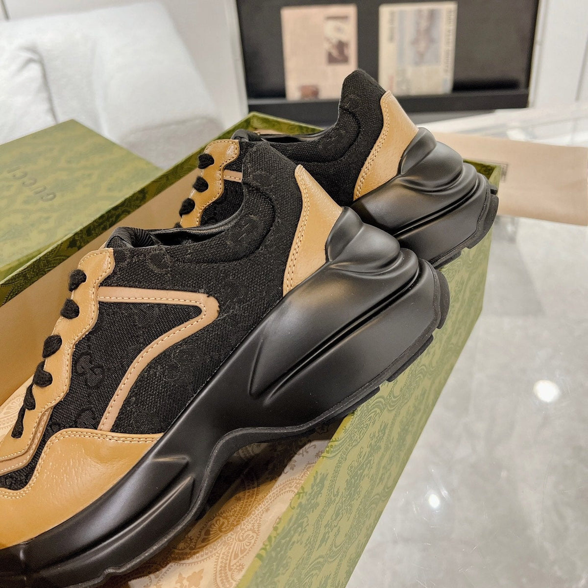 Gucci 100 Rhyton Sneaker Black Caramel Brown