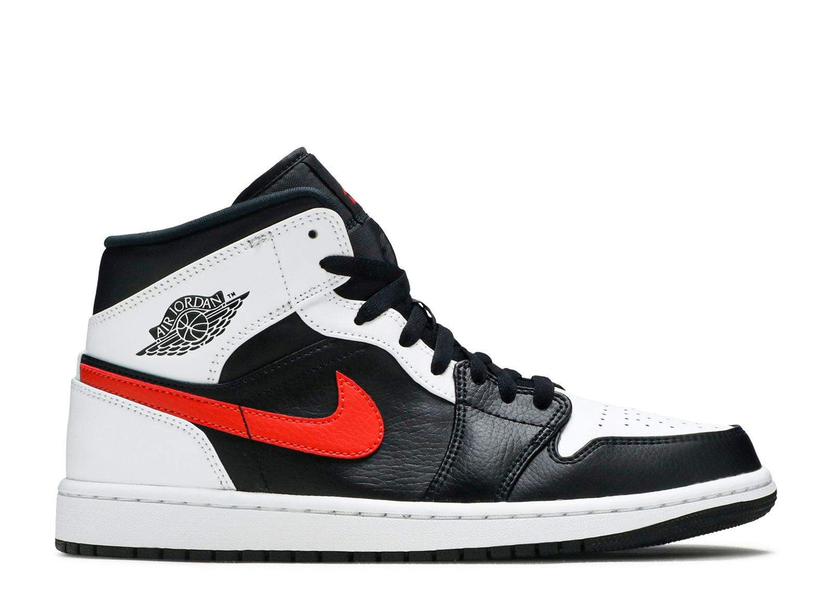Air Jordan 1 Mid 'Chile Red' Sneakers