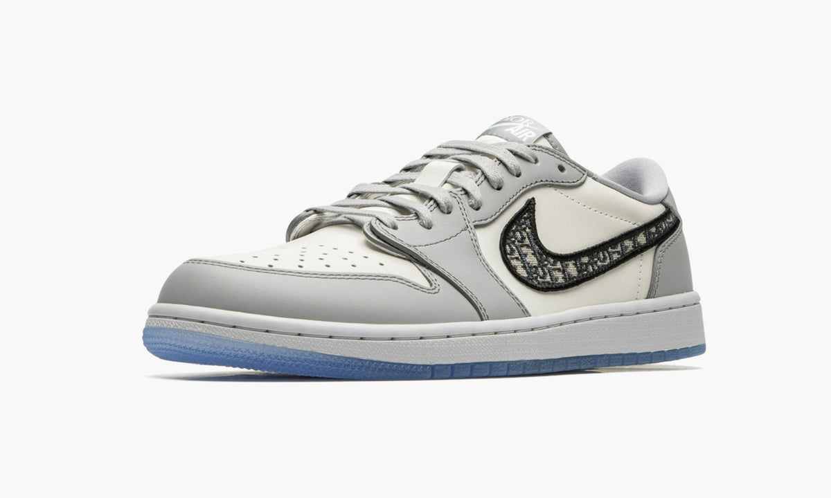 Air Jordan 1 Low Dior Sneakers