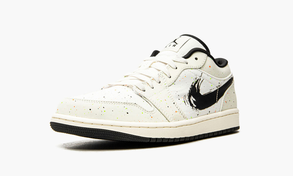 Air Jordan 1 Low SE "Brushstroke" Sneakers