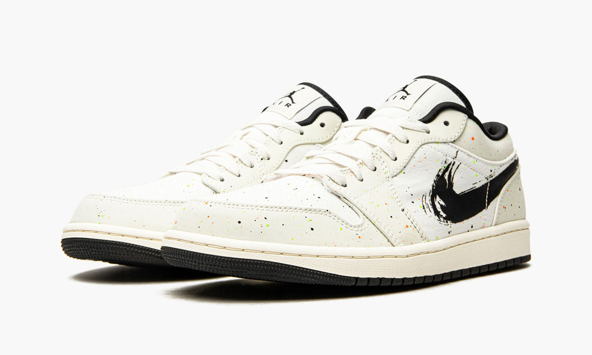Air Jordan 1 Low SE Brushstroke Sneakers