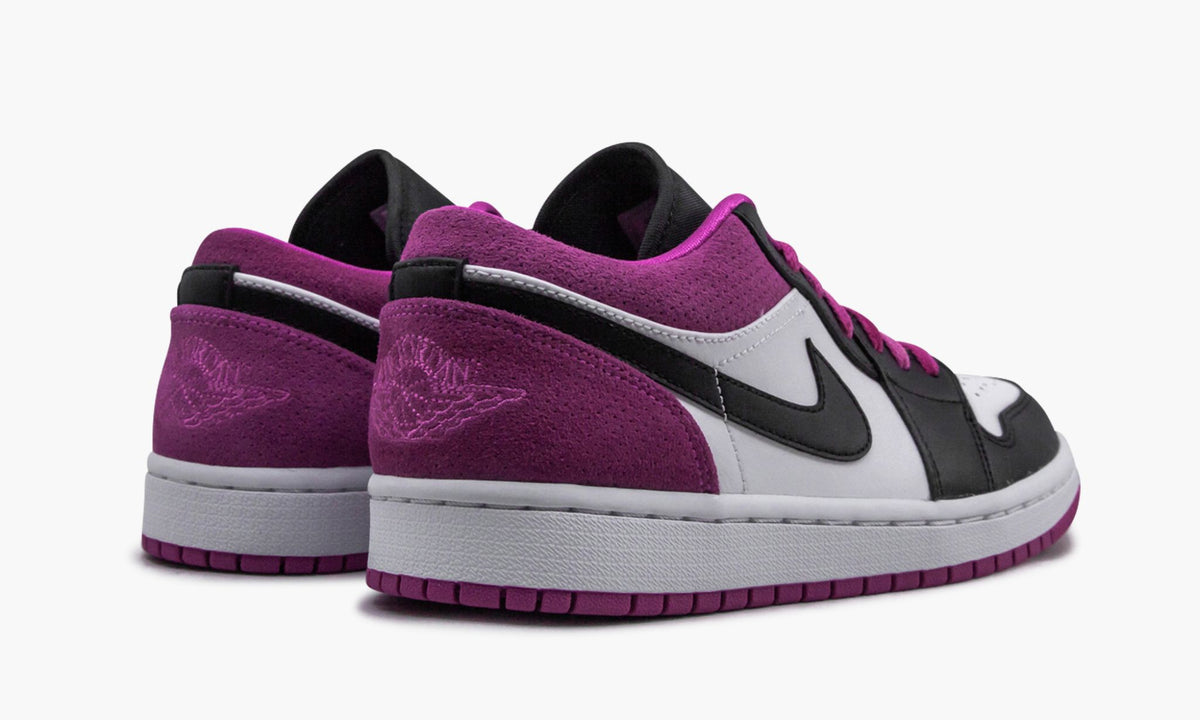 Air Jordan 1 Low SE Fuchsia Sneakers