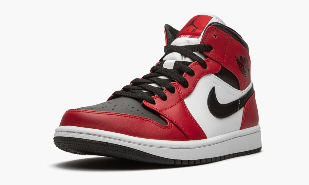 Air Jordan 1 Mid "Chicago Black Toe" Sneakers