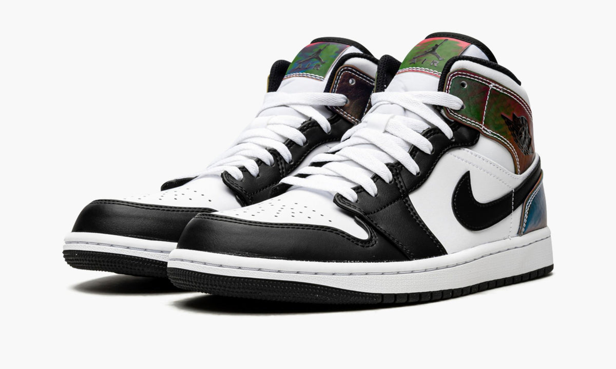 Air Jordan 1 Mid SE Heat Reactive Sneakers