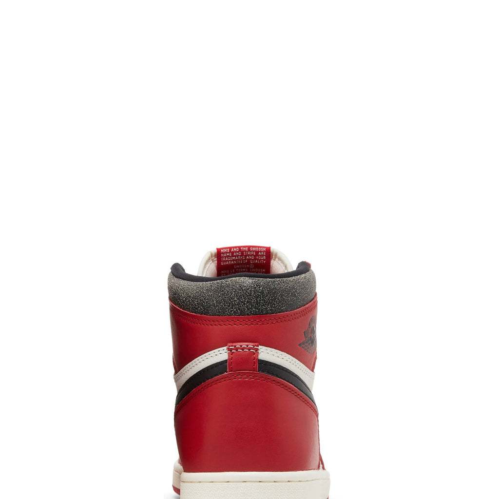 Air Jordan 1 Retro High OG Chicago Lost & Found DZ5485-612 Sneakers