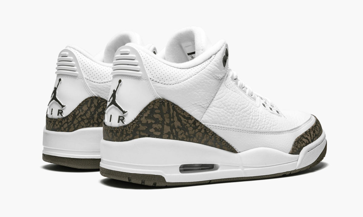 Air Jordan 3 Retro Mocha Sneakers