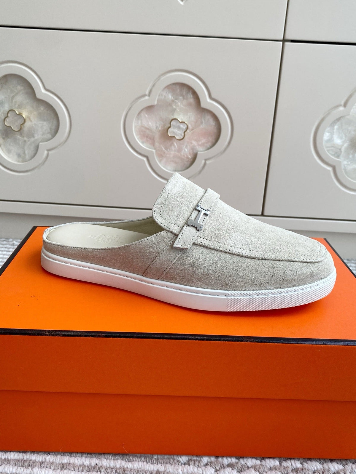 Hermes 25S Mules in Cream White Suede with Silver Hardware