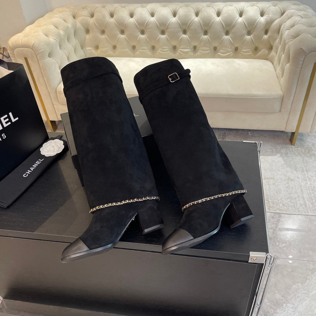Chanel High Boots 6.5 cm in Black Suede and Calfskin