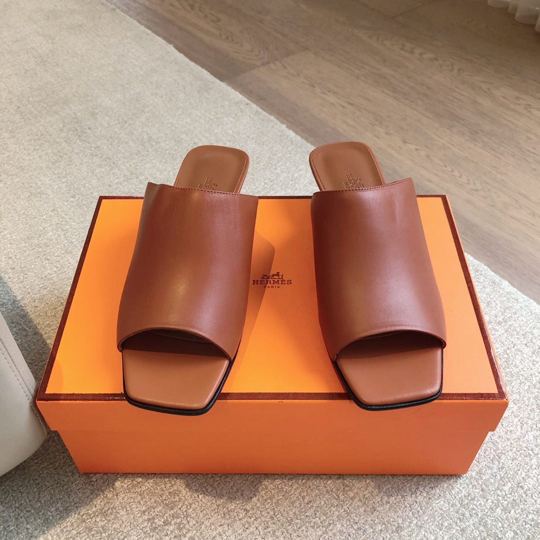 Hermes Iconique 25 Sandal Caramel Calfskin
