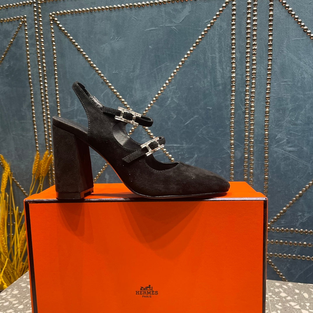 Hermes Jackie 80 mm Pump in Black Suede
