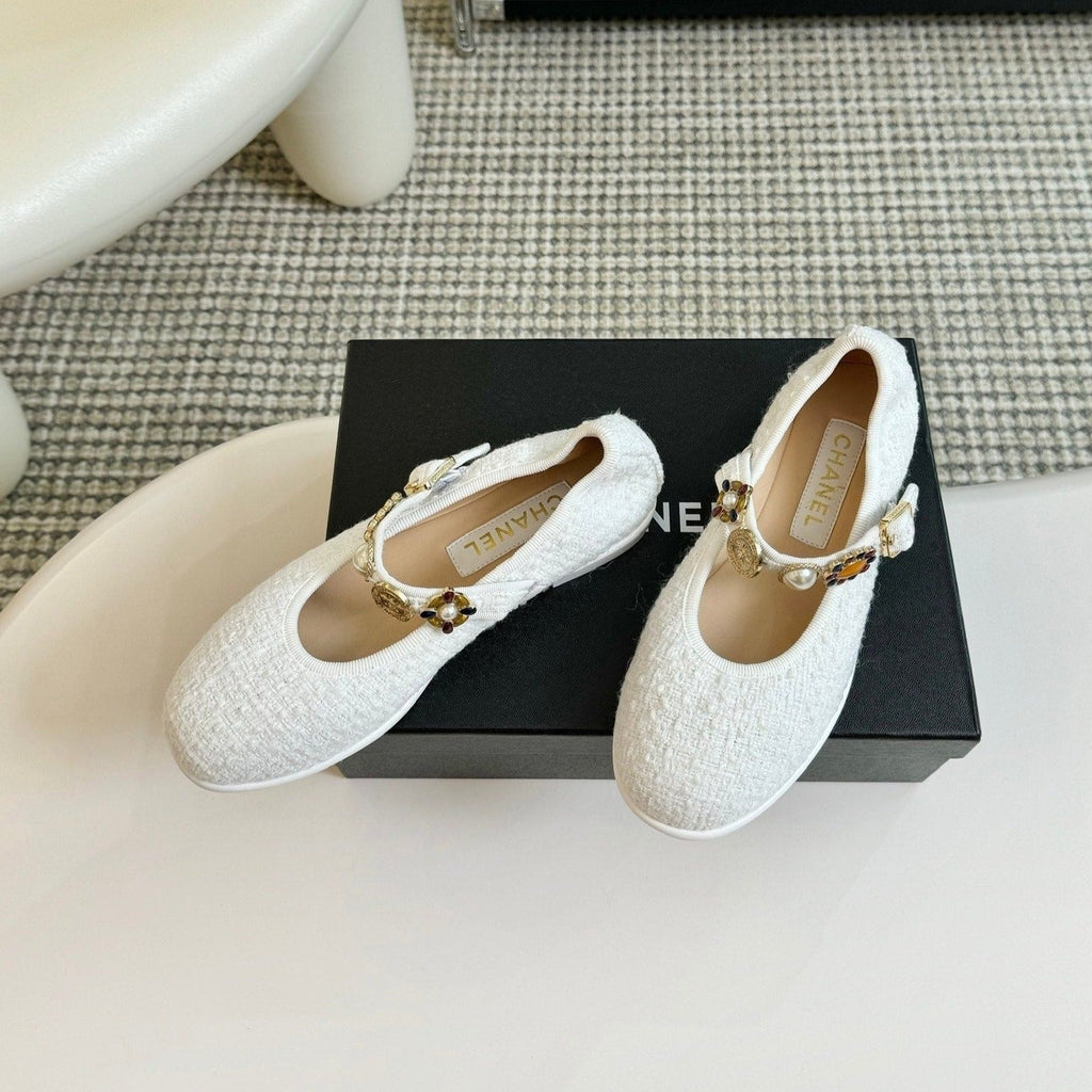 Chanel Mary Jane Shoes White Wool Tweed