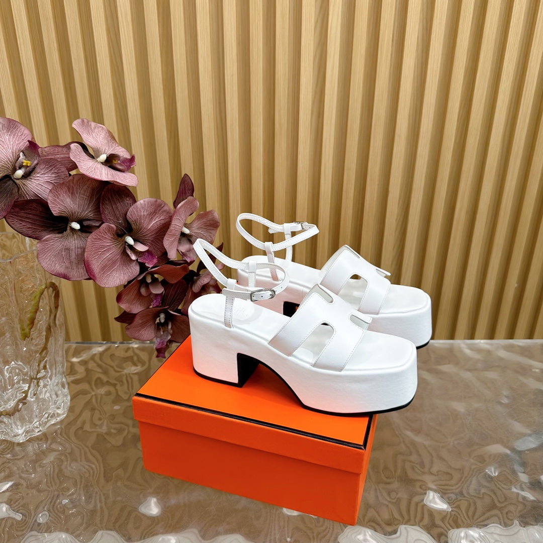 Hermes Jam 30 Sandal in White Calfskin