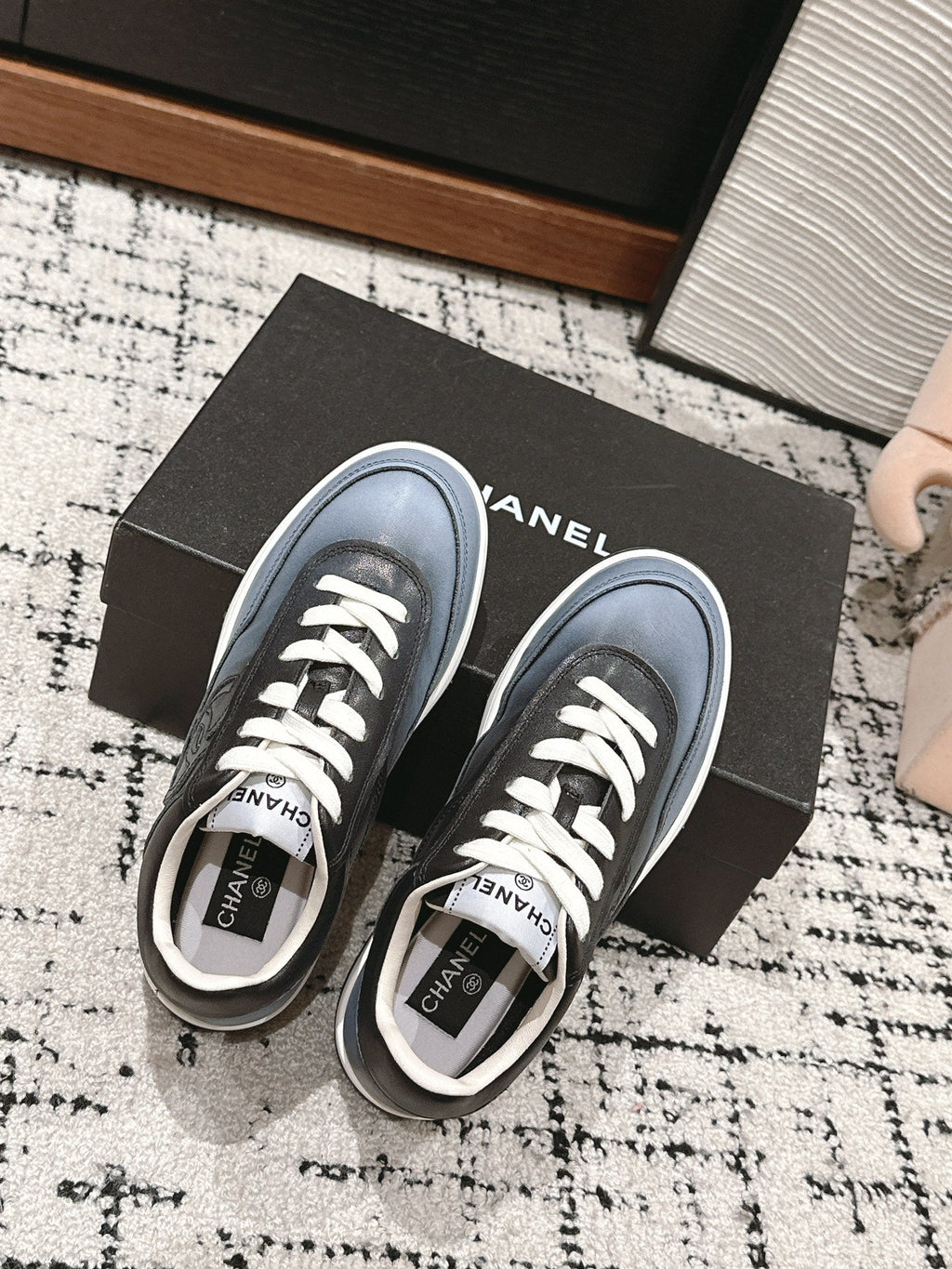 Chanel Sneaker in Black Mix Cool Gray Hand-Polished Calfskin 977825