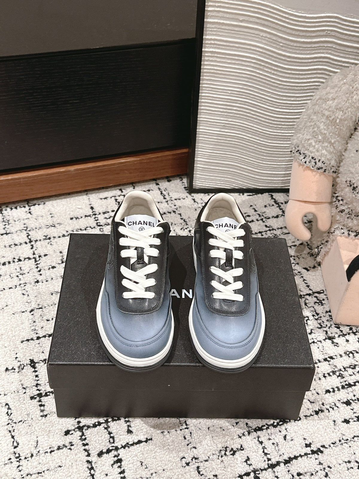 Chanel Sneaker in Black Mix Cool Gray Hand-Polished Calfskin 977825