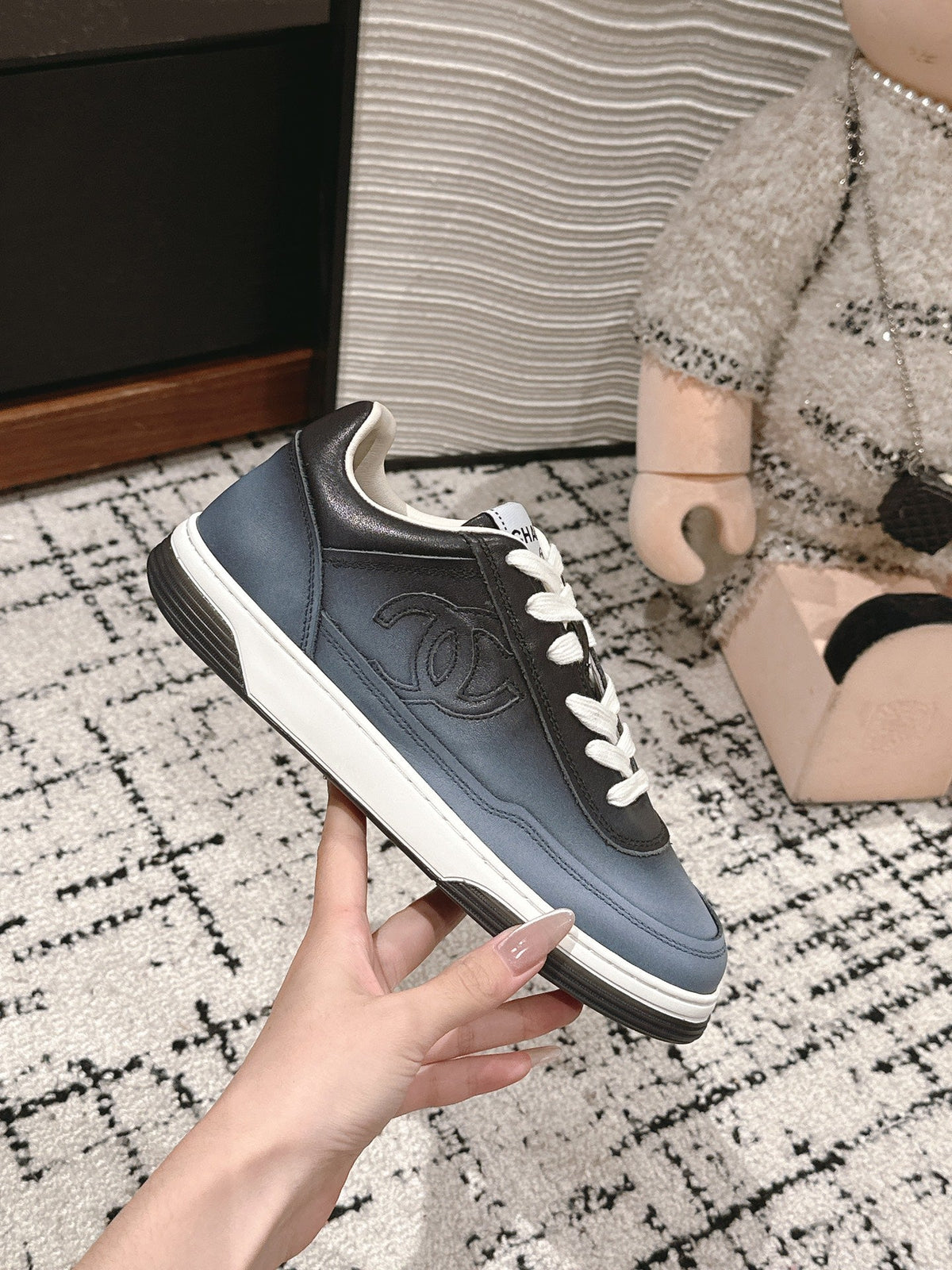 Chanel Sneaker in Black Mix Cool Gray Hand-Polished Calfskin 977825