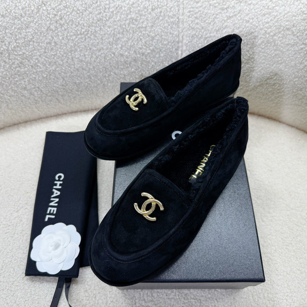 Chanel Loafer in Black Suede and Wool Lining