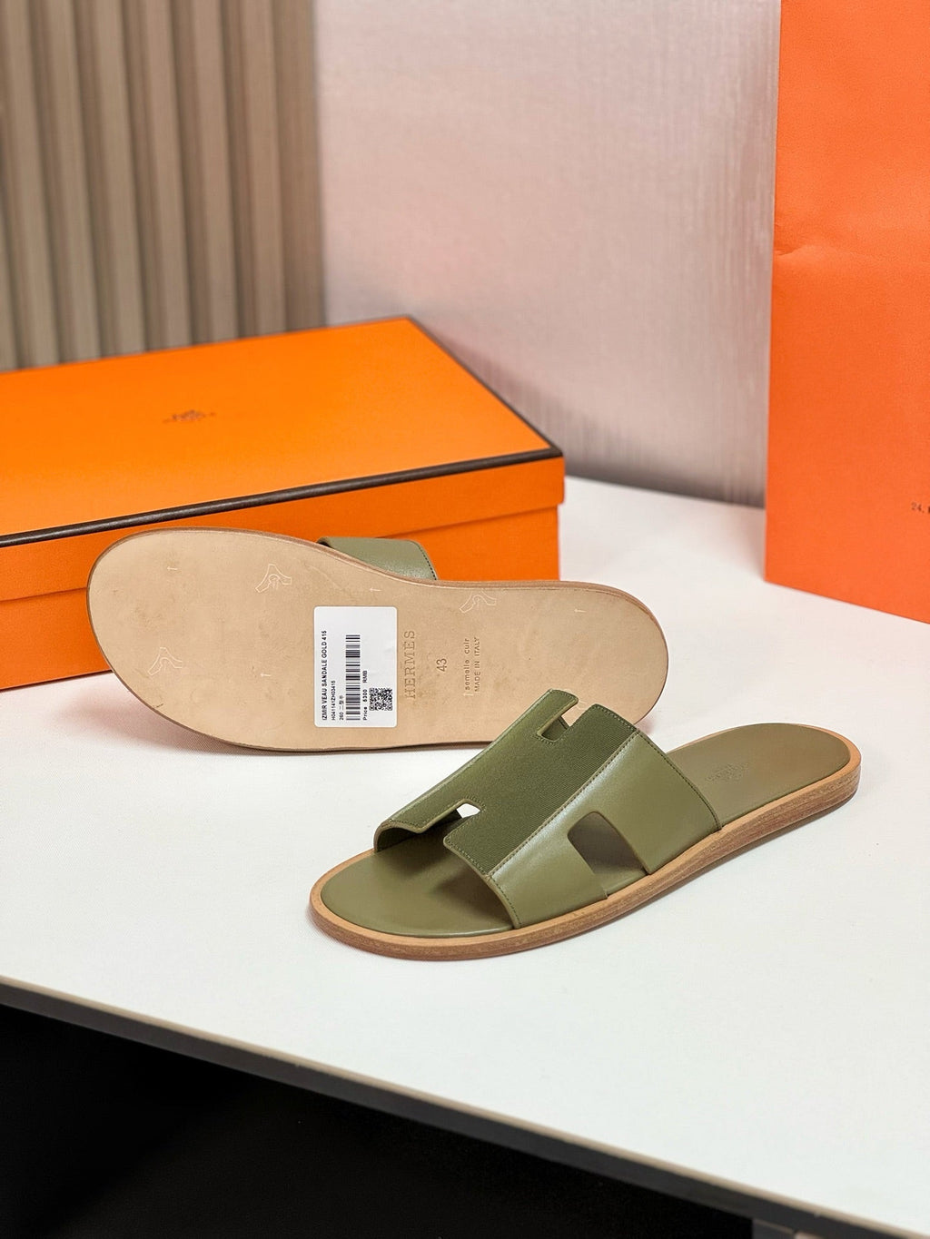 Hermes Izmir Sandal Vert Toundra
