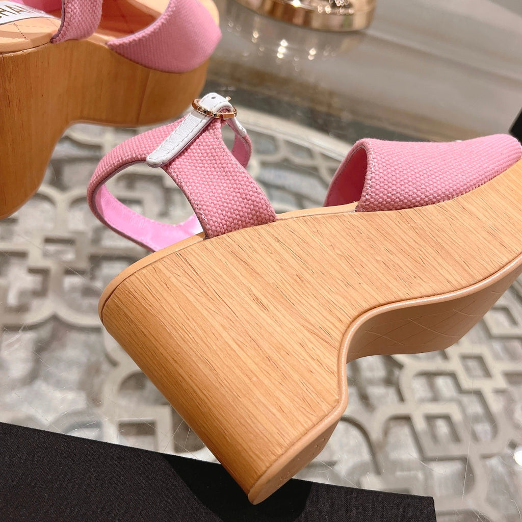 Chanel Wedge Sandals in Light Pink Lambskin with Logo
