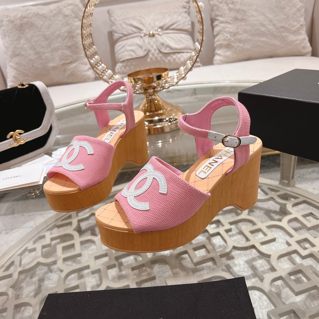 Chanel Wedge Sandals in Light Pink Lambskin with Logo