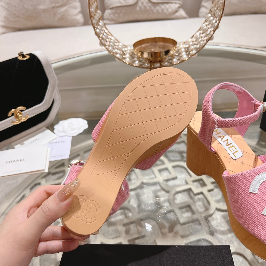 Chanel Wedge Sandals in Light Pink Lambskin with Logo