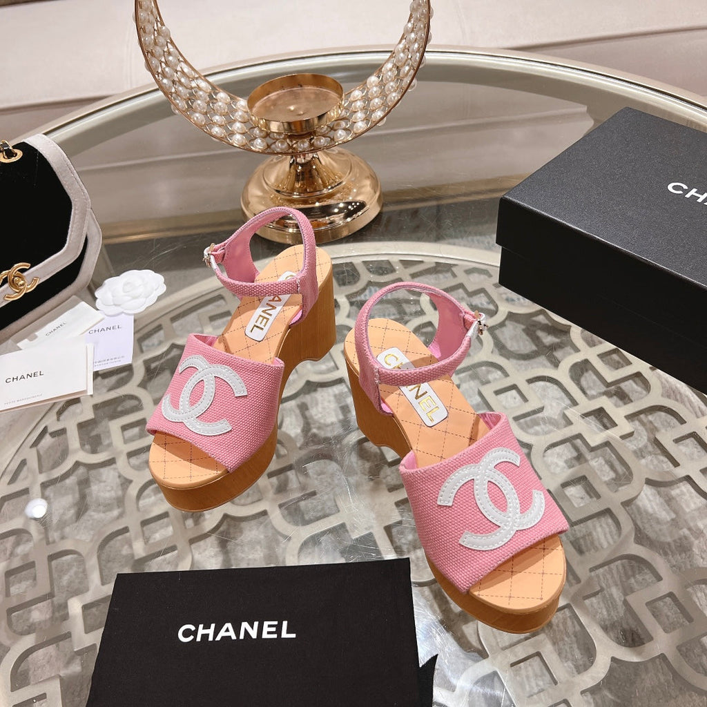 Chanel Wedge Sandals in Light Pink Lambskin with Logo