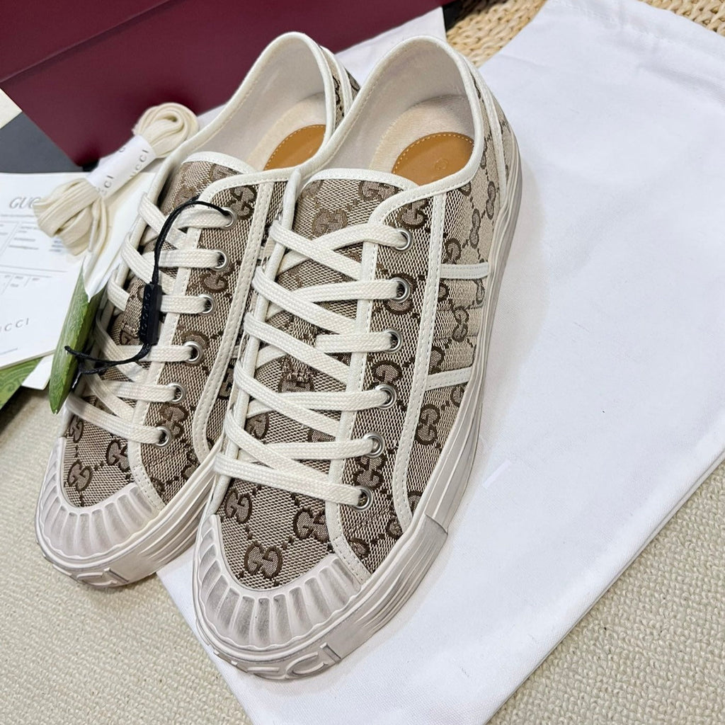 Gucci Sneaker Julio Canvas Sneakers Beige Caro