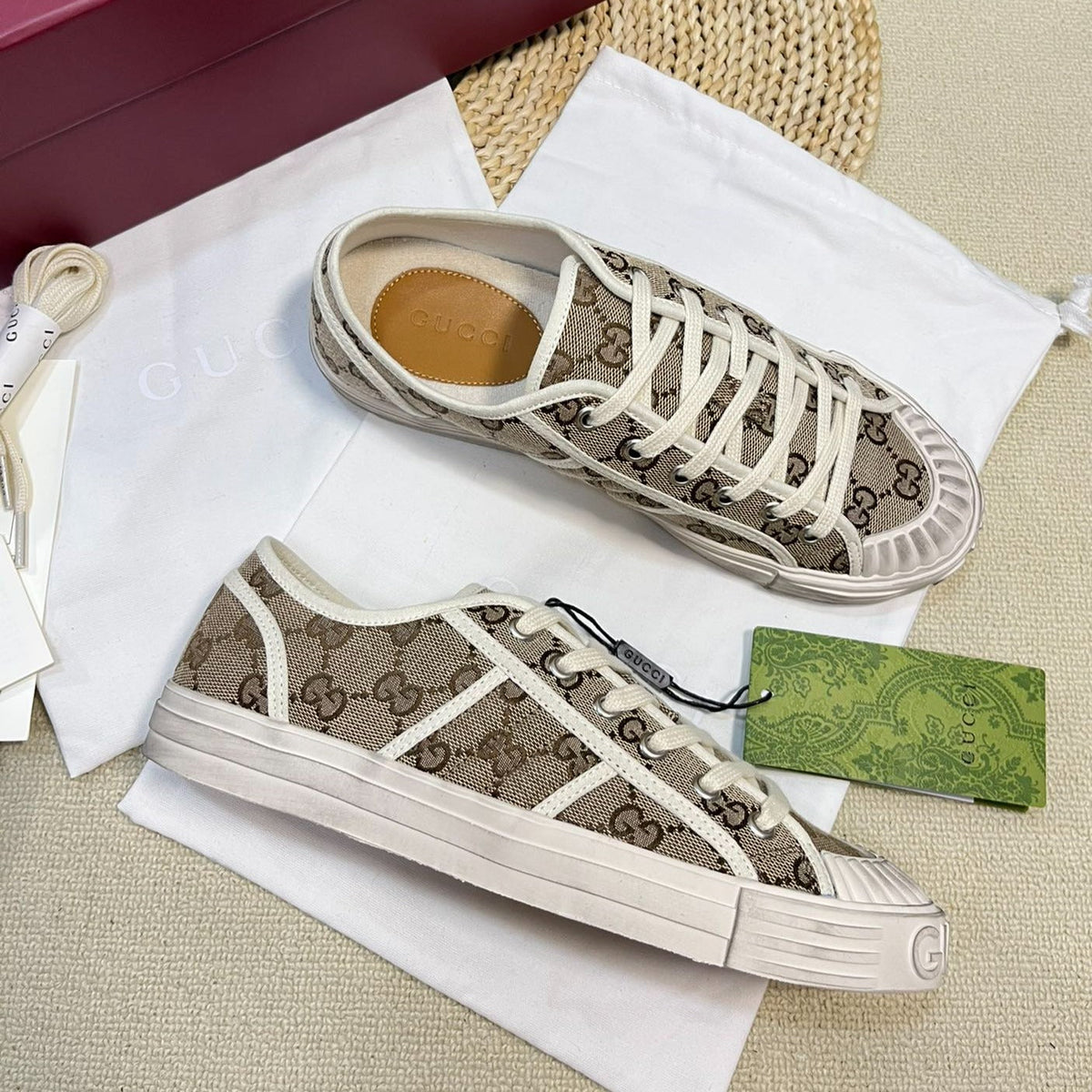Gucci Sneaker Julio Canvas Sneakers Beige Caro