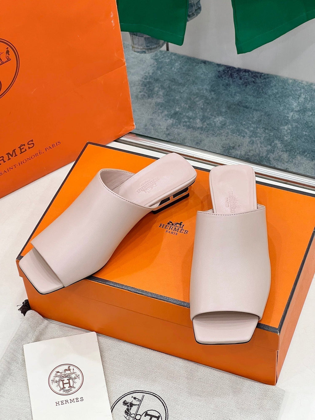 Hermes Idole Sandal in Baby Pink Calfskin