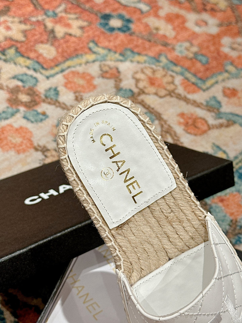 Chanel Flat Slippers in White Lambskin Mix Beige Woven