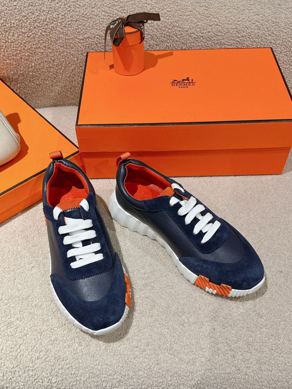 Hermes Mainland Sneaker in Navy Blue Suede and Calfskin 959294