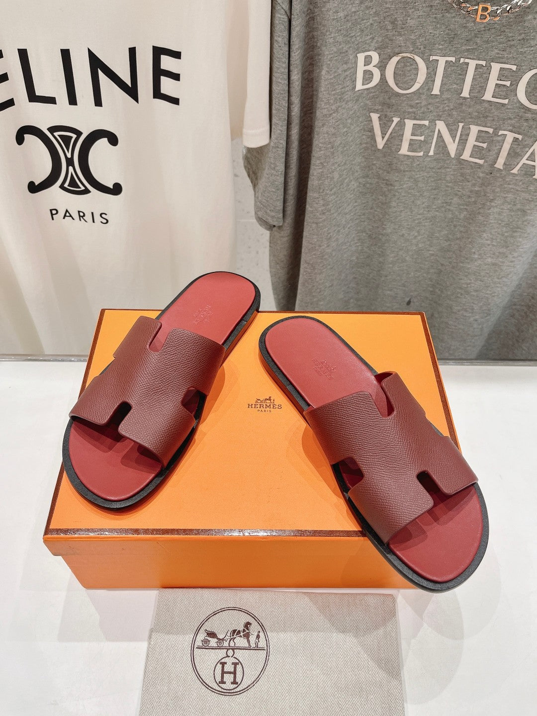 Hermes Izmir Sandal Ruby Lambskin