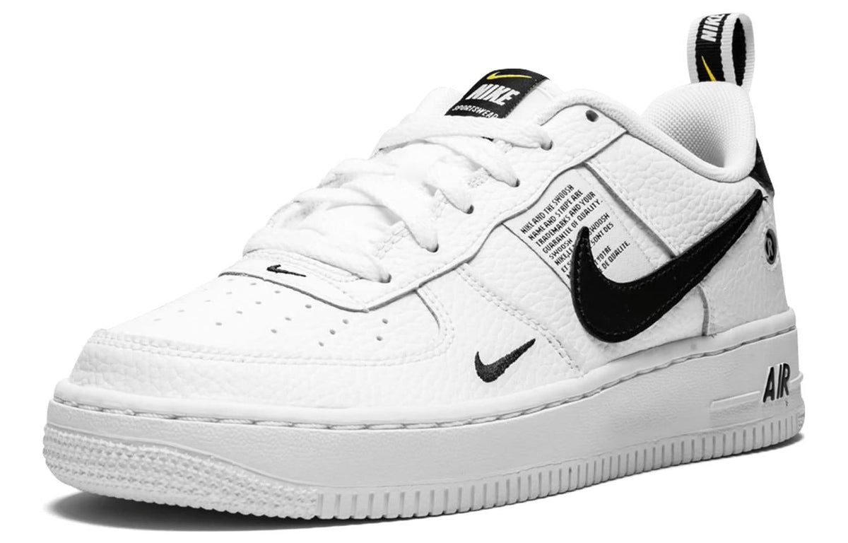 Nike Air Force 1 07 LV 8 Overbranding Sneakers