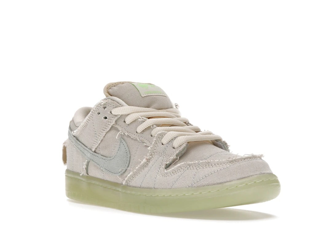 Nike SB Dunk Low Mummy Sneakers