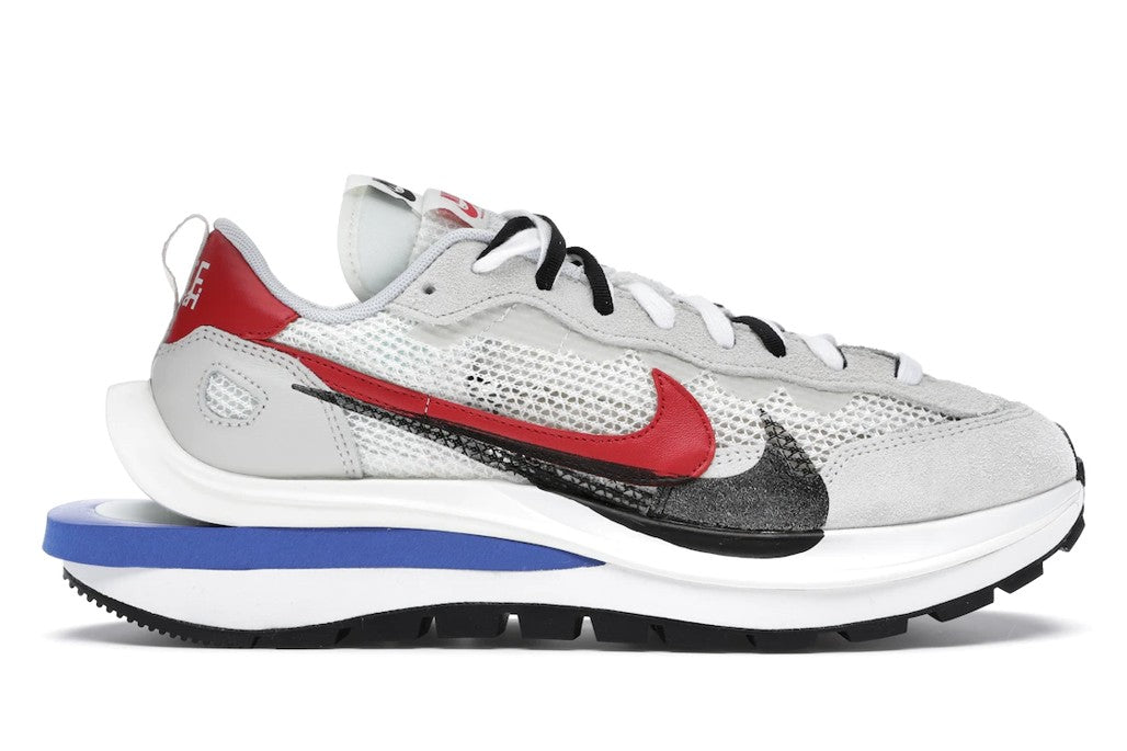 Nike Vaporwaffle sacai Sport Fuchsia Game Royal Sneakers