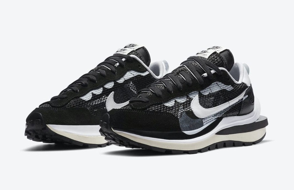 Sacai x Nike Vaporwaffle Black White Sneakers
