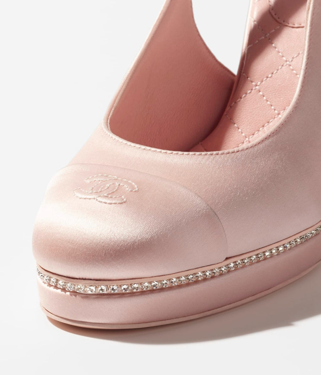 Chanel Slingbacks Light Pink Satin Strass