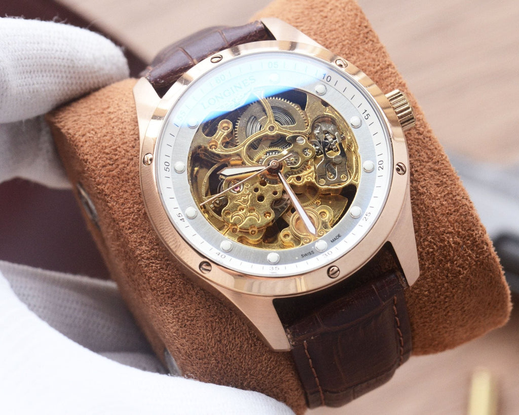 Hublot Rose Gold White Leather Strap Watch — hero
