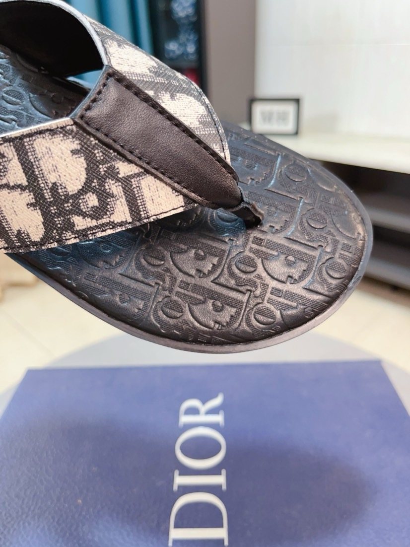 Dior Patterned Strap Thong Sandals — detail