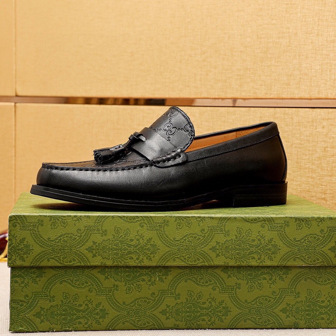 微商相册测试鞋子-Gucci Black Tassel Loafers — side