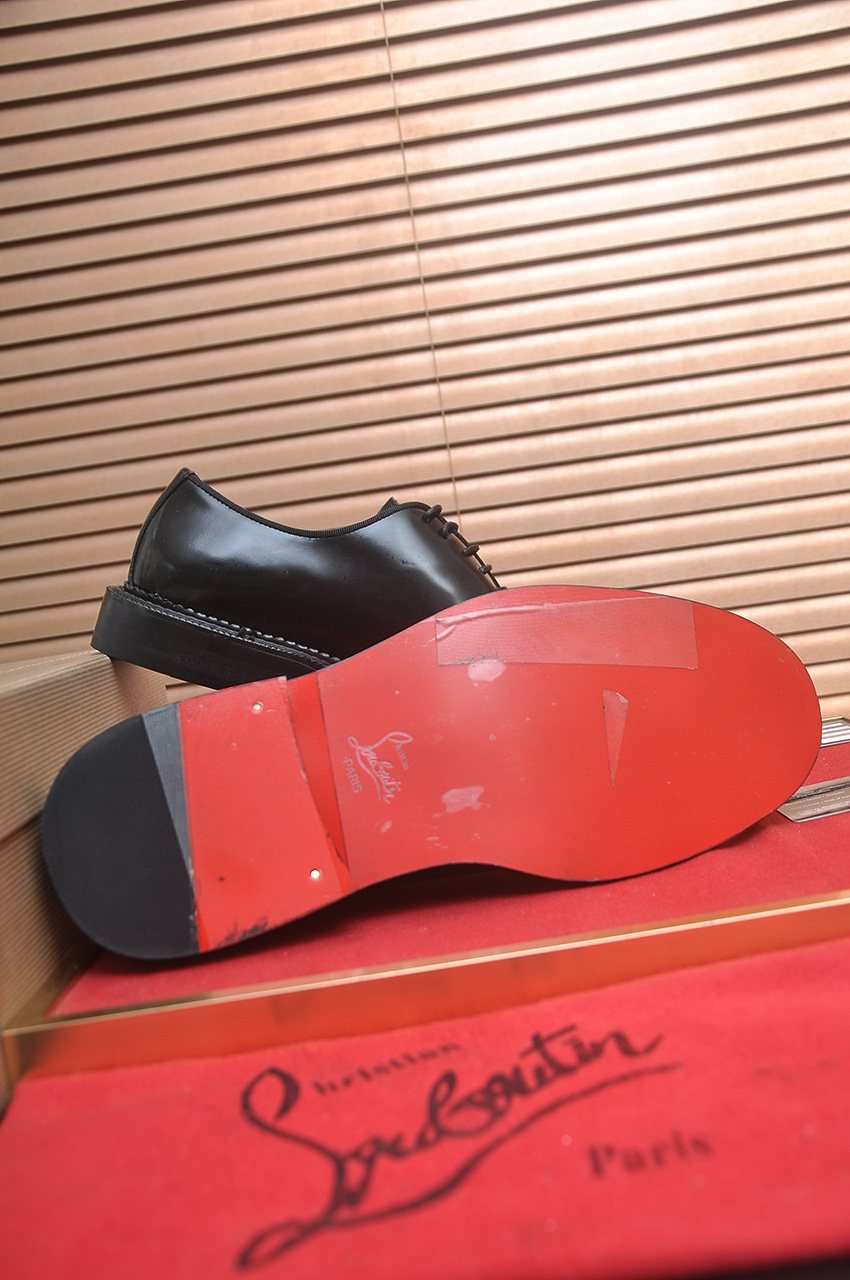 Christian Louboutin Black Lace-Up Dress Shoes — detail