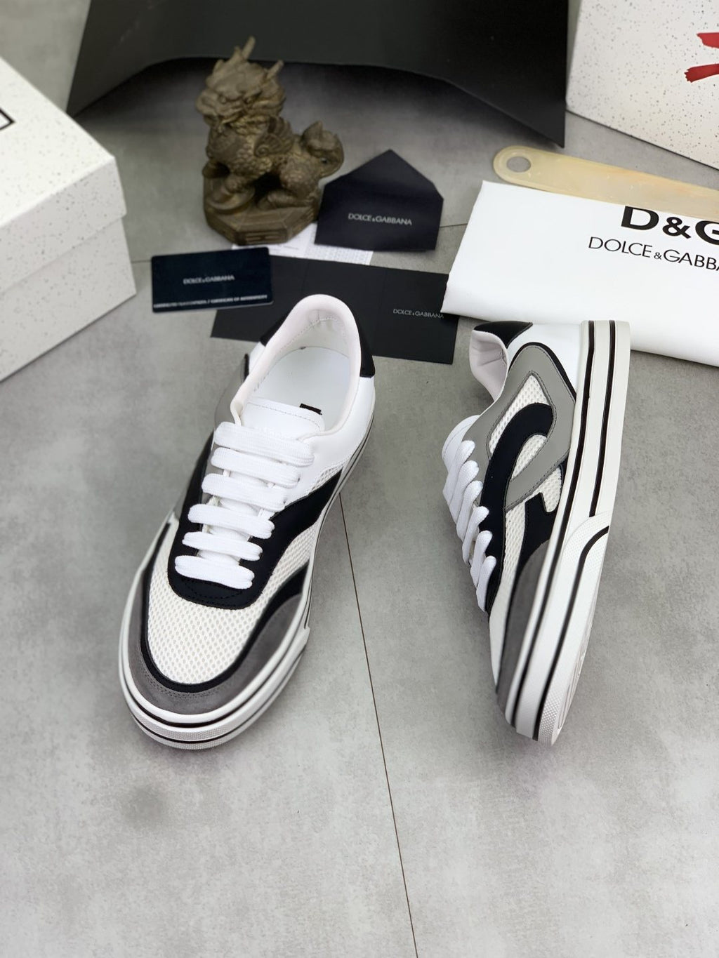微商相册测试鞋子-Dolce & Gabbana Patterned Low-Top Sneakers — side