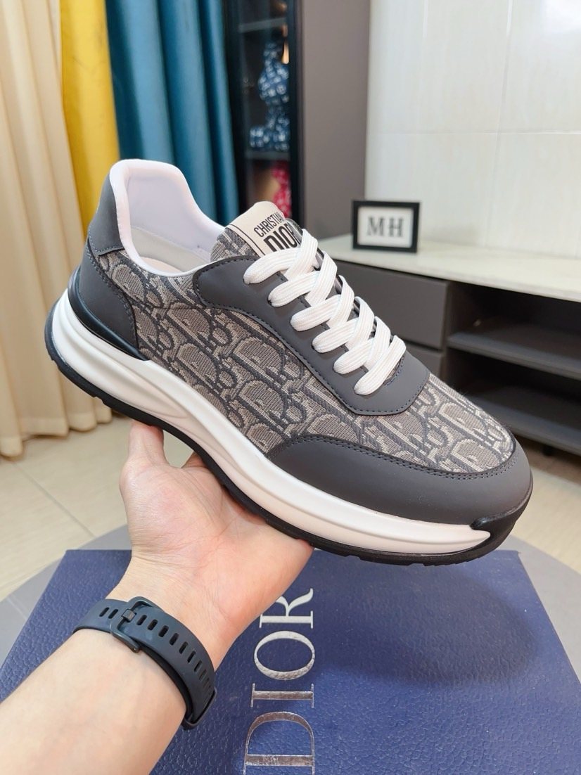 Dior Patterned Low-Top Sneakers — side