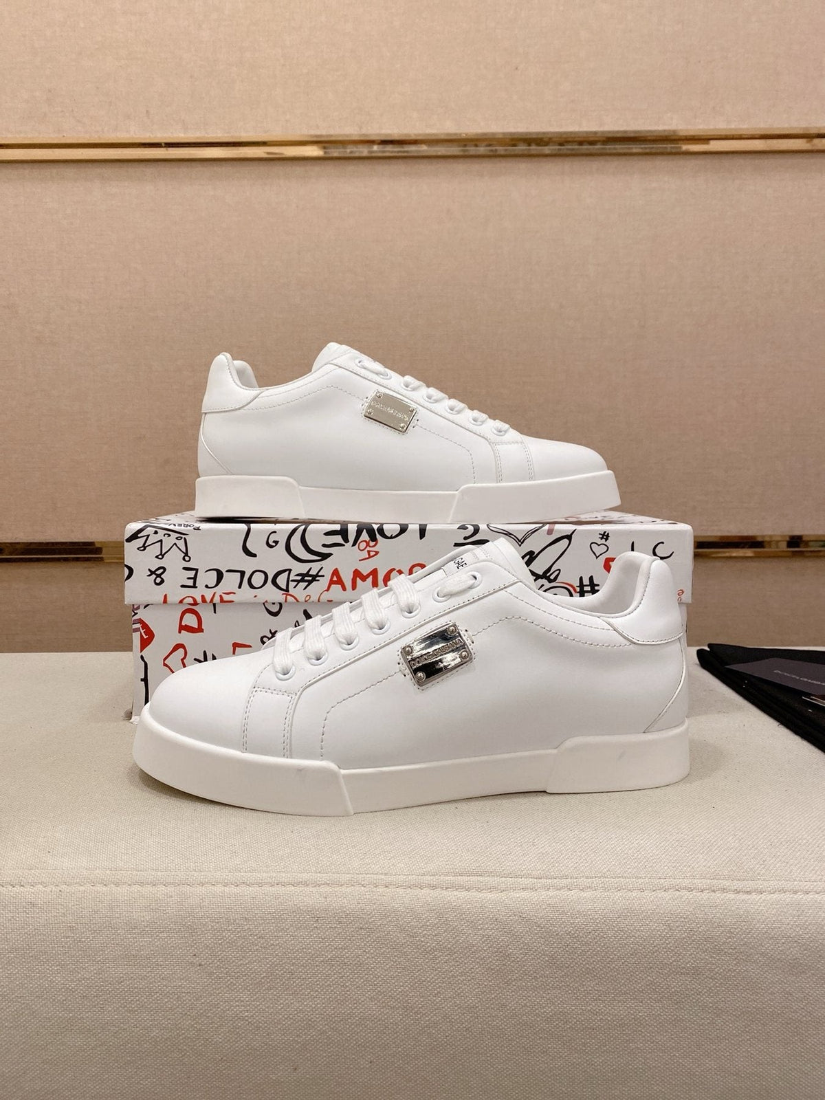 Dolce & Gabbana Low-Top Lace-Up Sneakers — front