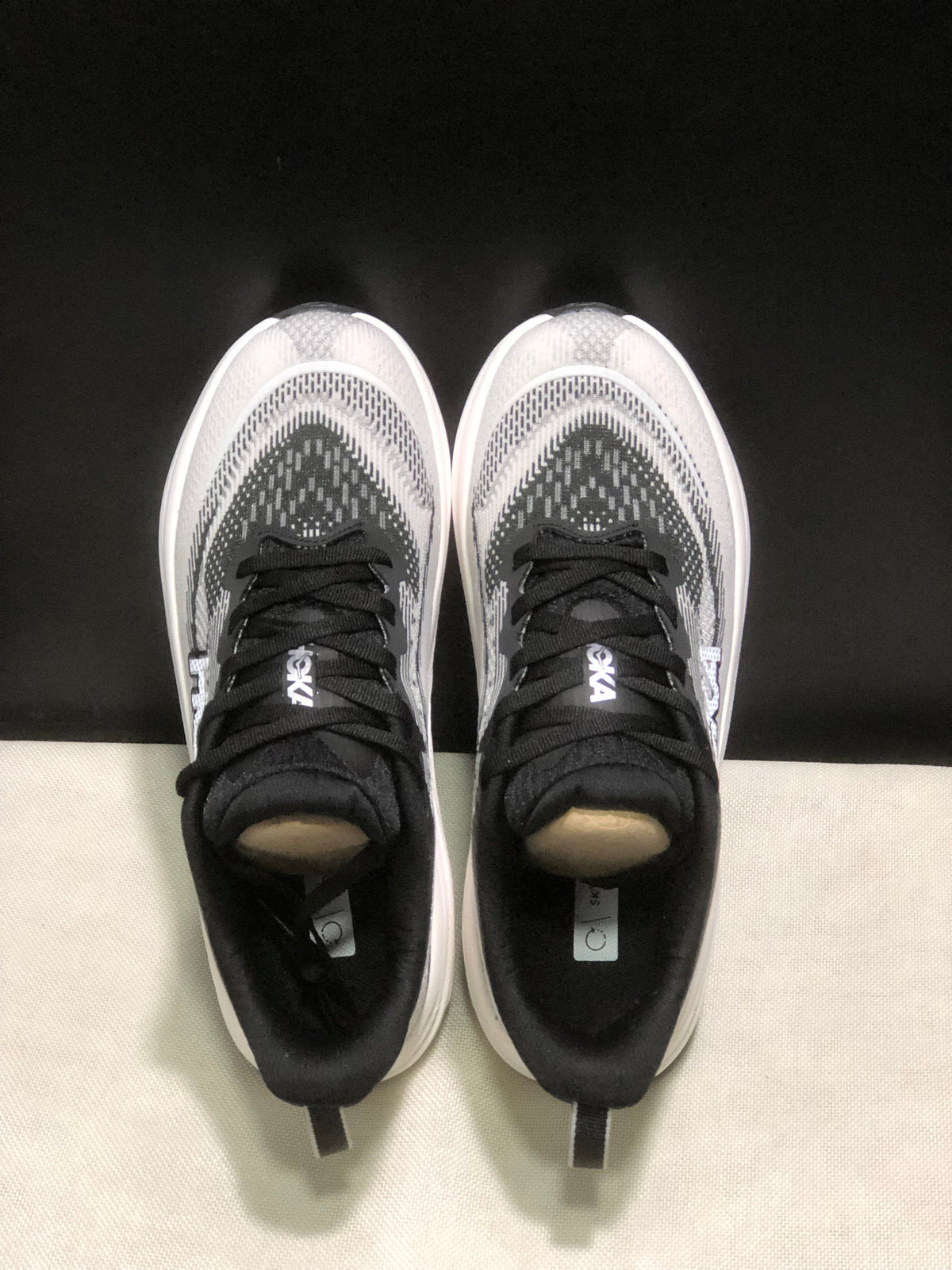 HOKA ONE ONE Skyflow Running Shoes