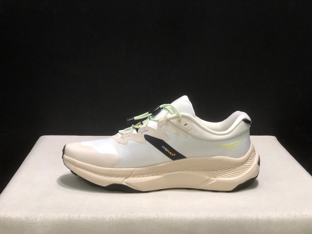 HOKA ONE ONE Skyflow Running Shoes
