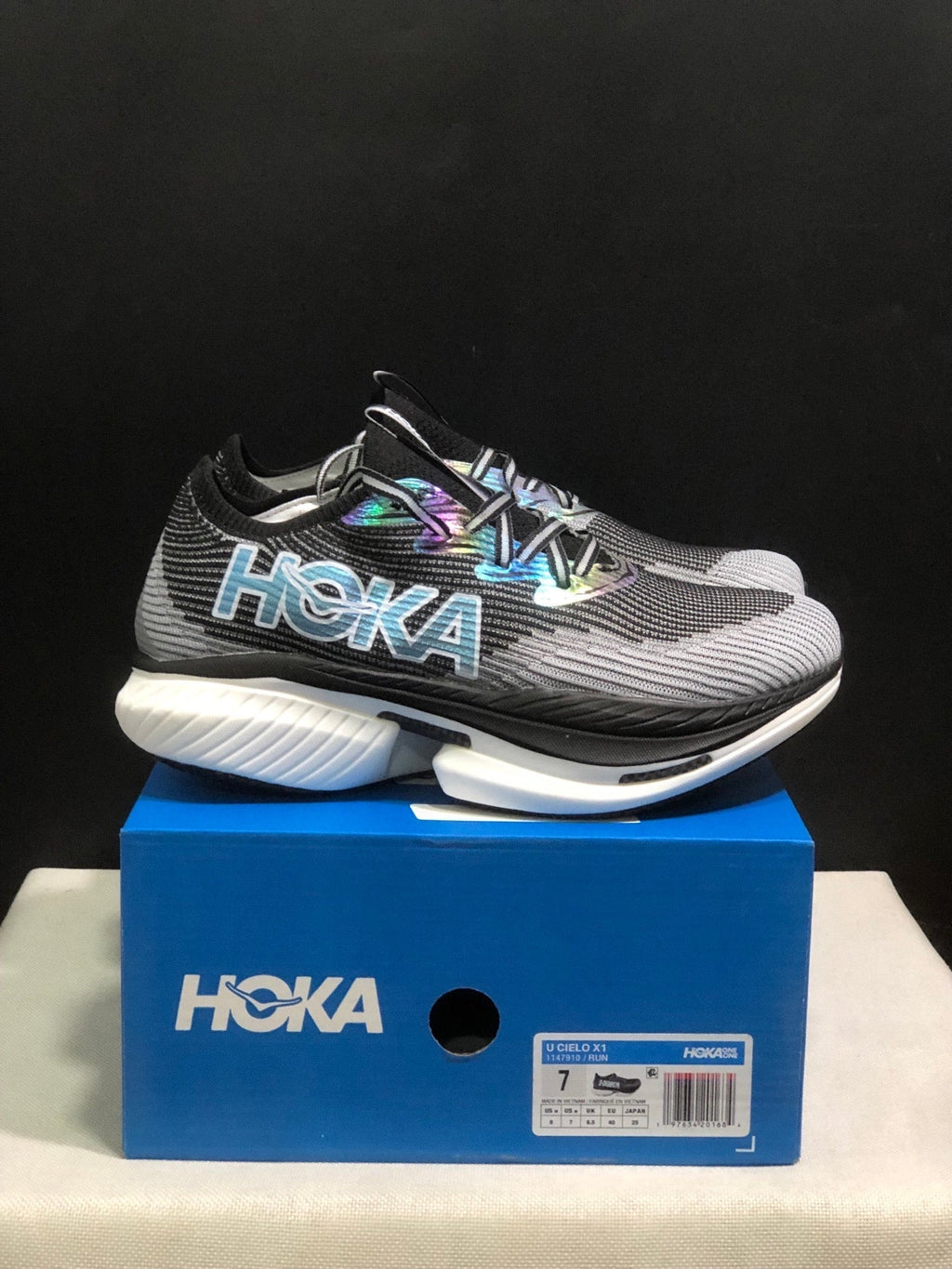 HOKA ONE ONE Cielo X1 Running Shoes