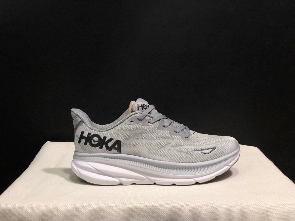 HOKA ONE ONE Clifton 9 Running Shoes