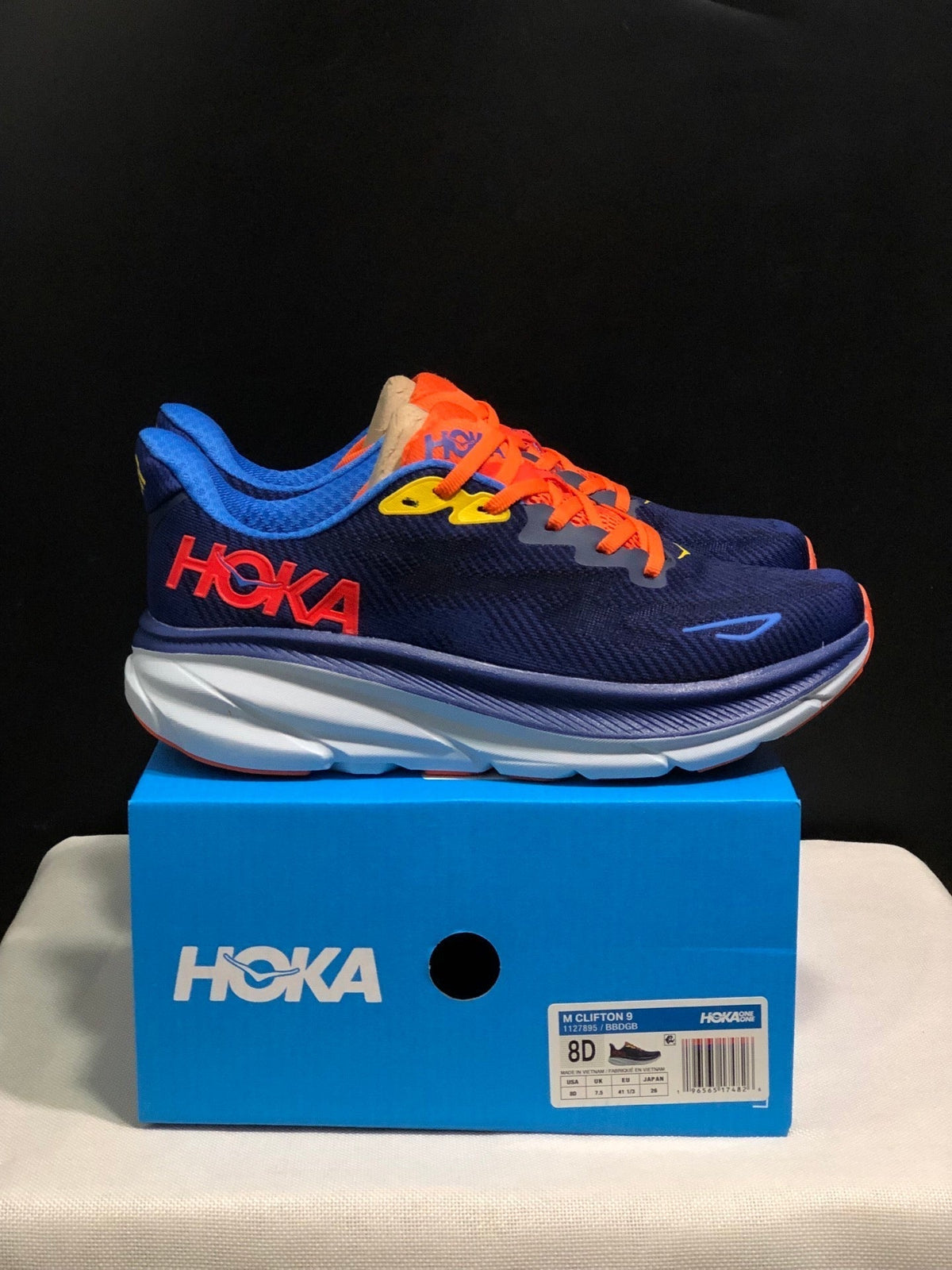 HOKA ONE ONE Clifton 9 Running Shoes